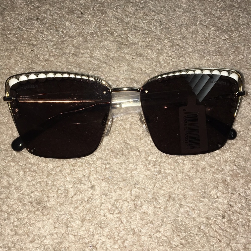 Square pearl Chanel sunglasses